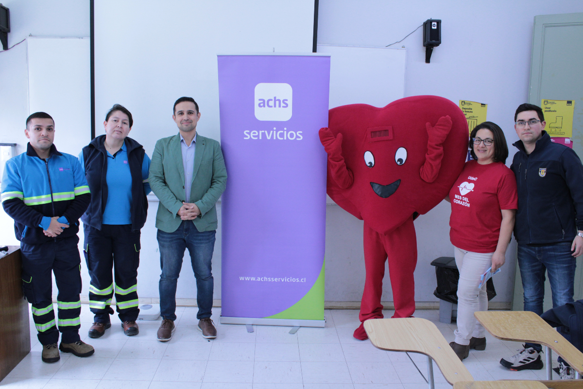 UdeC impulsa campaña de sensibilización en el Mes del Corazón con operativos médicos, charlas y feria de salud