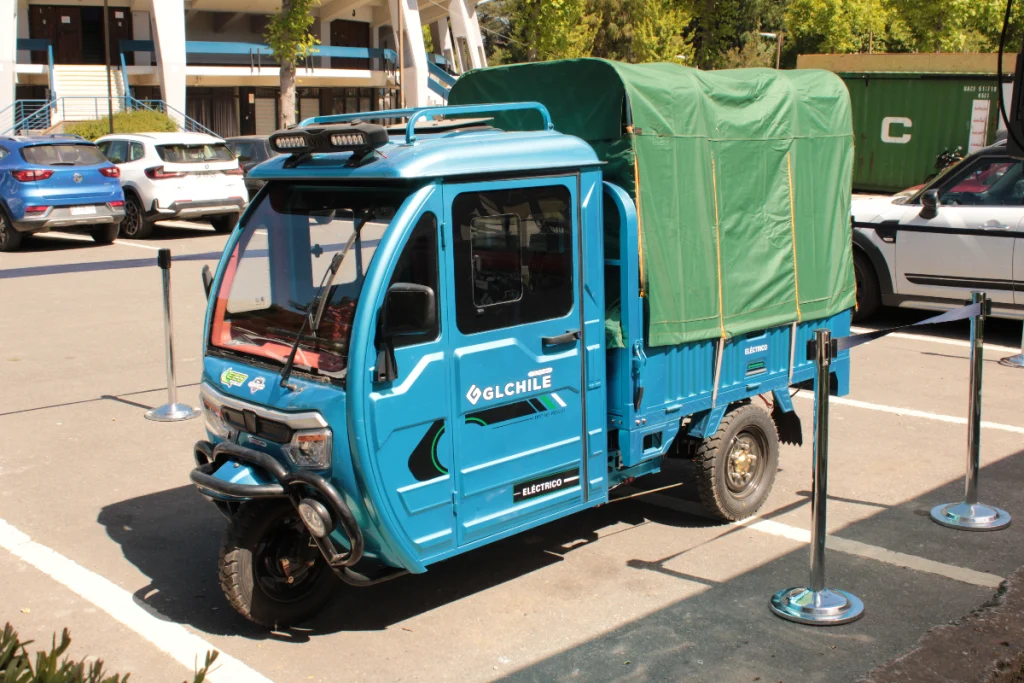 Vehículo para transportar materiales reciclados 
