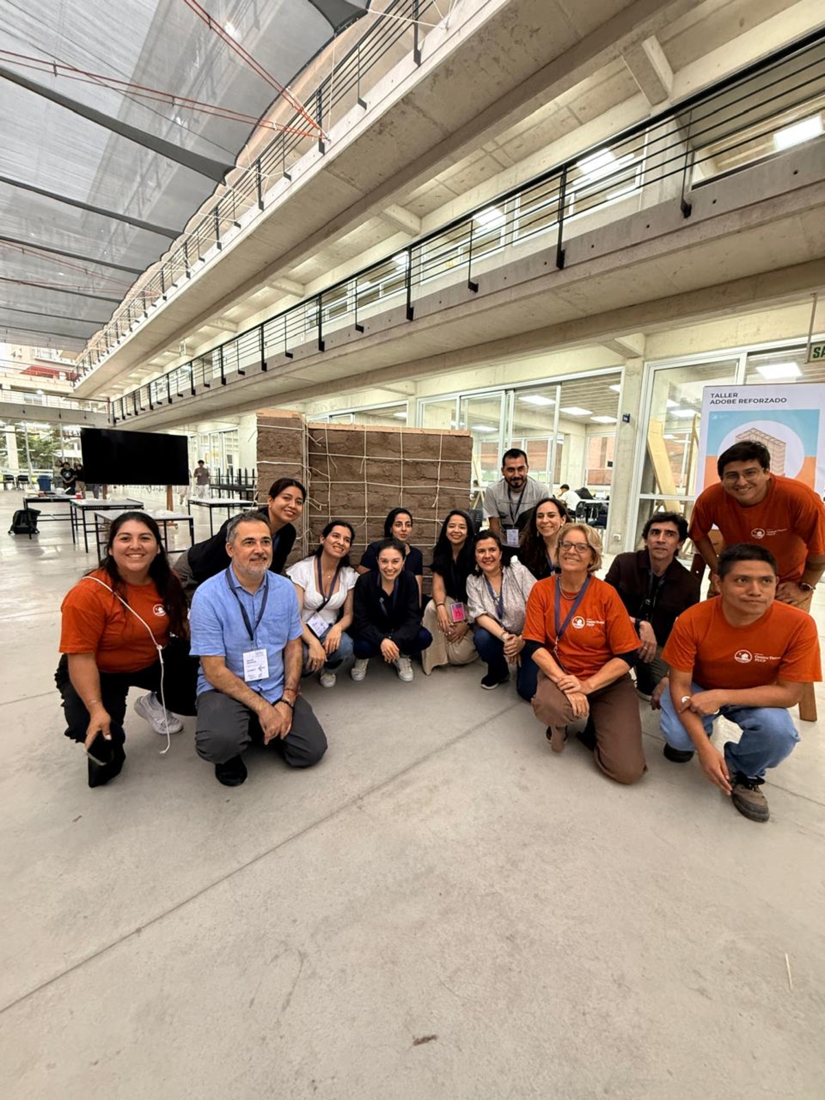 Dirección de Servicios participó en programa latinoamericano sobre edificaciones sustentables
